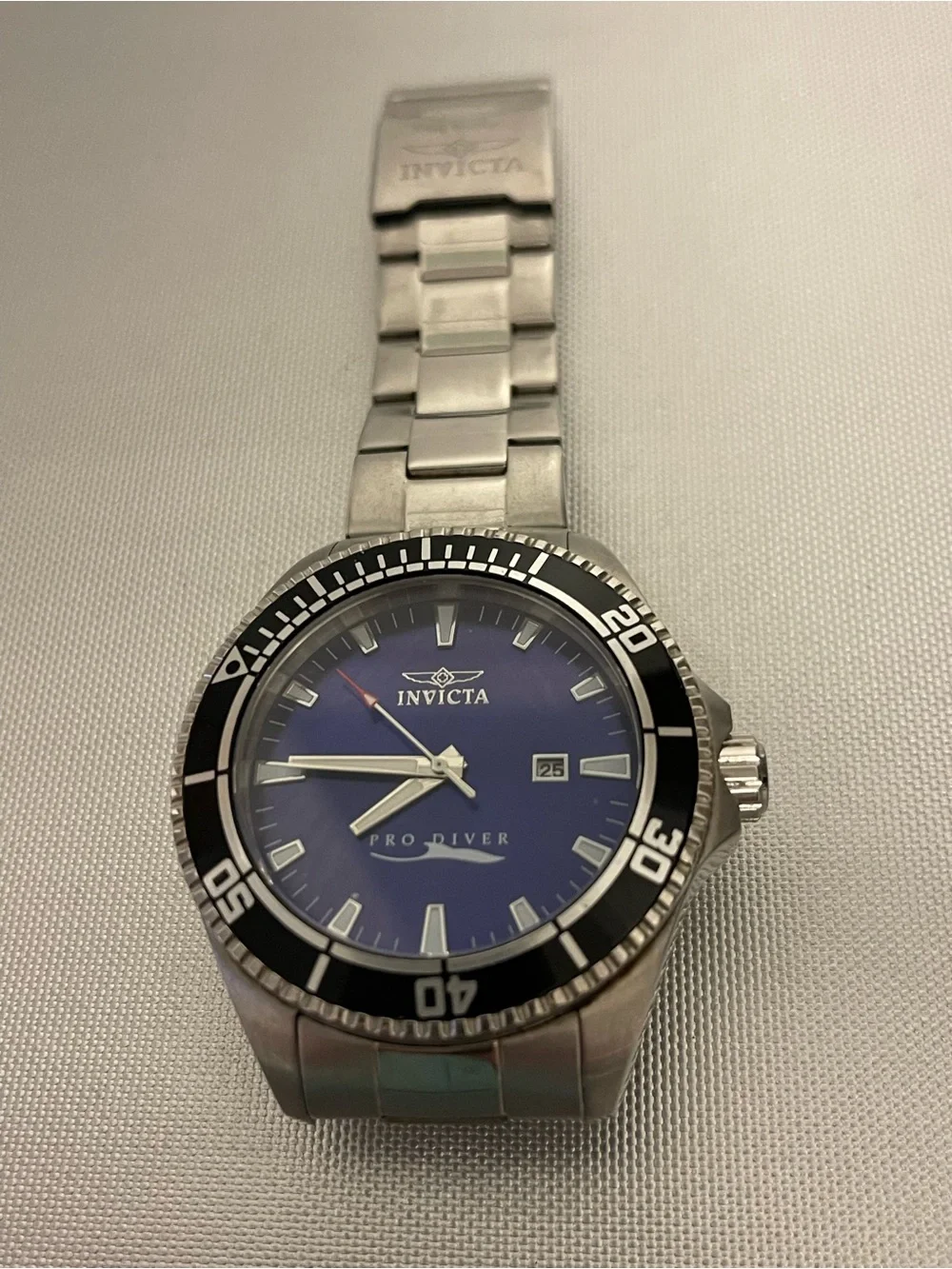 Invicta Stainless Steel Pro Diver Watch , 15184 Blue Face VGC Need Battery